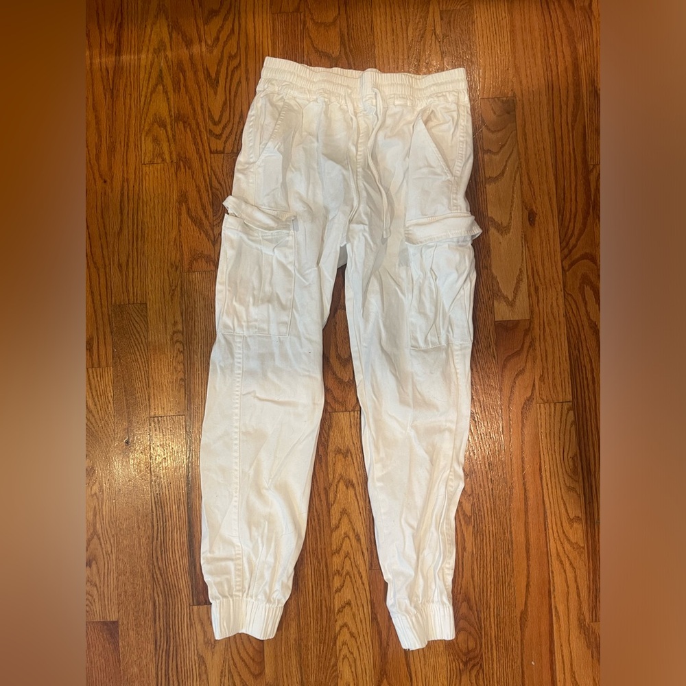 Relaxed Cargo Jogger | White | Size Medium
